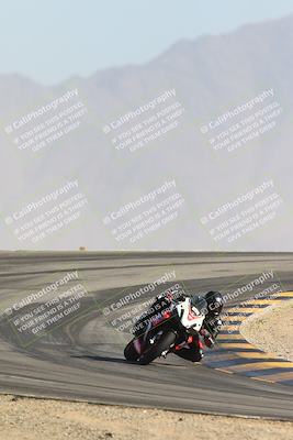 media/Jan-09-2025-Racers Edge (Thu) [[9e316ffd38]]/3-B Group/Session 4 (Turn 12 The Slide)/